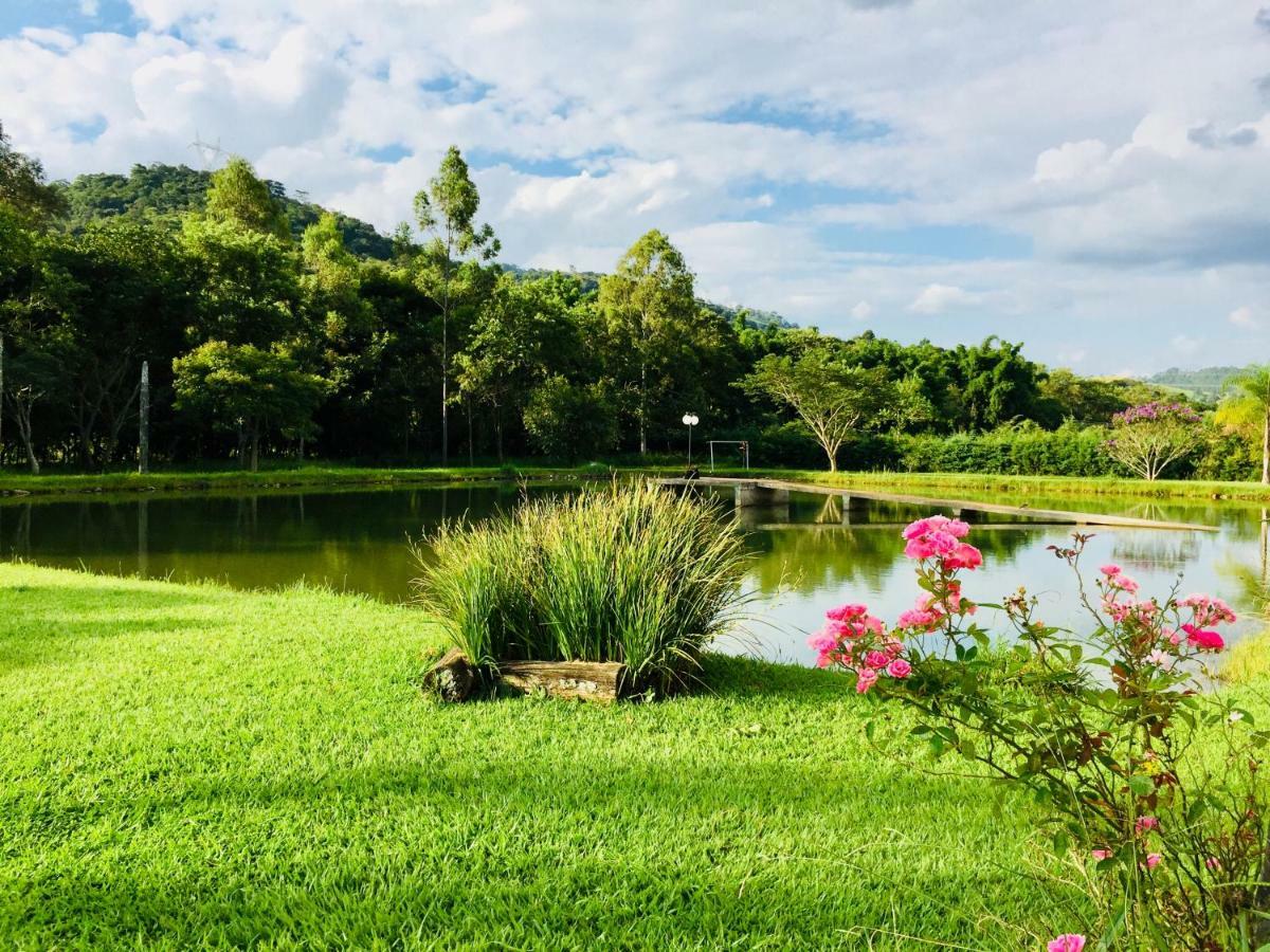 Florescer Vila Atibaia Luaran gambar